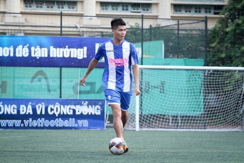 Gia Từ có phong cách chơi thuộc top hậu vệ sân 7 xuất sắc